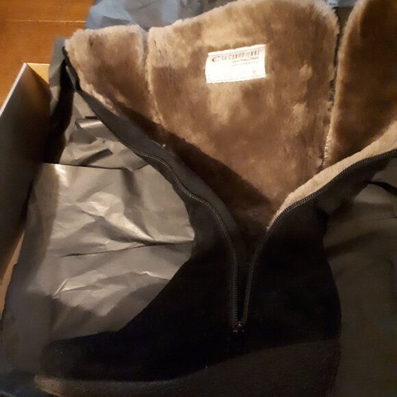 La Canadienne Winter Boots Suede with Wedge heel - Picture 4 of 4